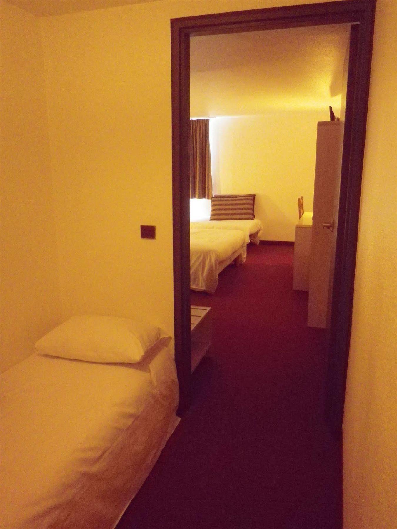 Hotel Amys โวแร็ปป์ ภายนอก รูปภาพ